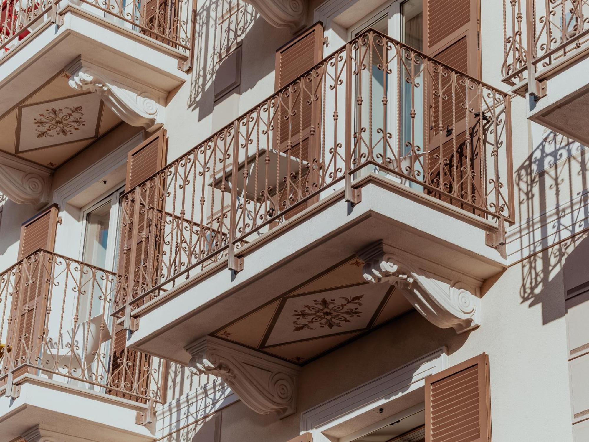 Hotel San Pietro Palace Finale Ligure Exterior foto