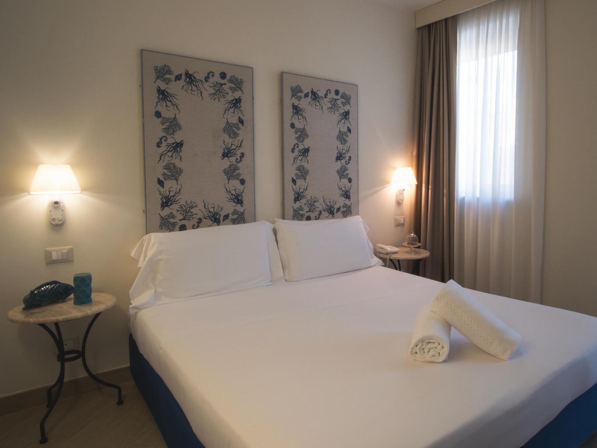 Hotel San Pietro Palace Finale Ligure Exterior foto